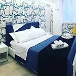 Starita Bed & Pizza 4*