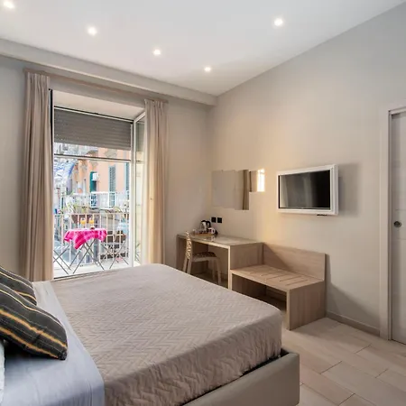 Starita Bed & Pizza 4*