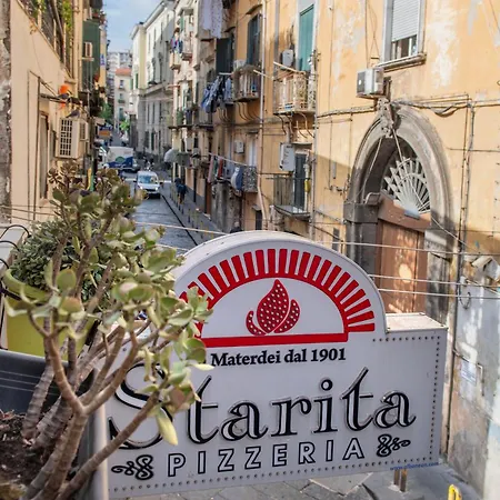 Starita Bed & Pizza 4* Νάπολη
